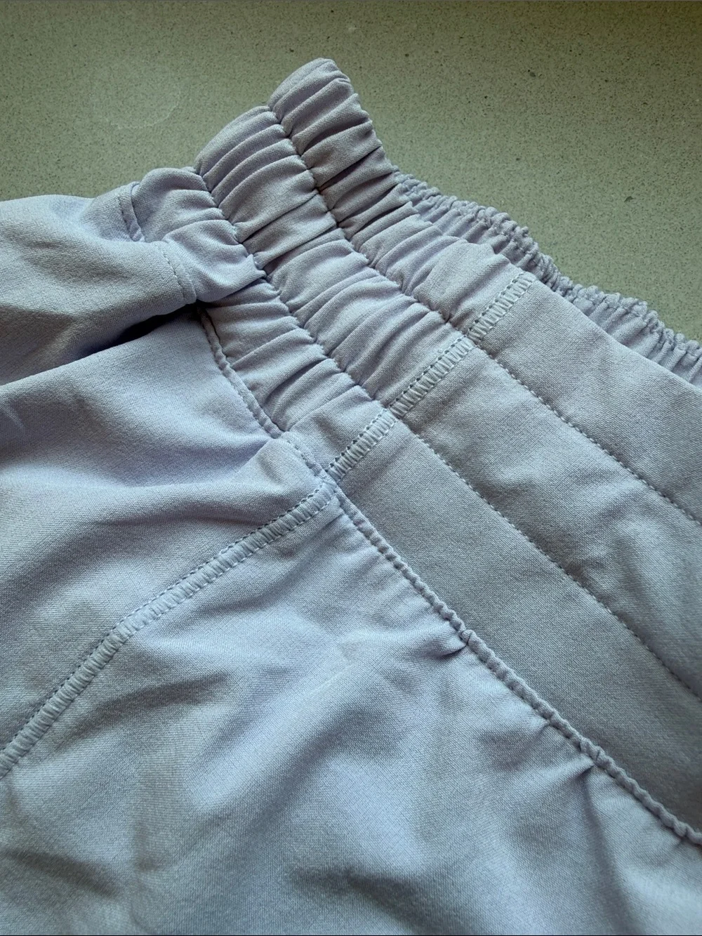 lululemon athletica Light Lavender Hottie Hot 2.5